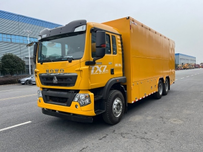 风电换油车—重汽HOWO